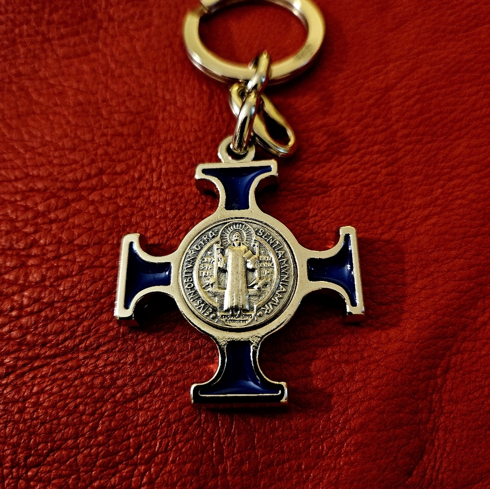 Saint Benedict Medal Keychain Latin exorsim prayer 3.3/4"L total Cross 1.5"D